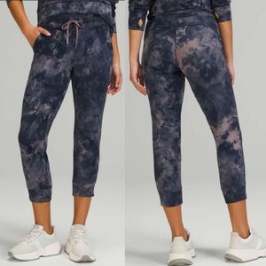 Lululemon Ready to Rulu Jogger Crop